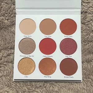 Give Them Layla Beauty the grown woman palette